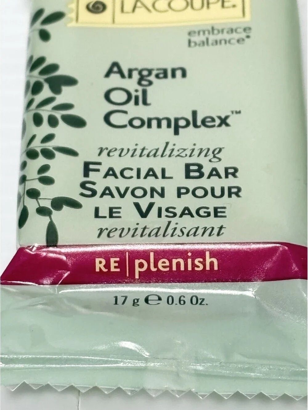 30pc Hotel Travel Size Toiletries Soap Shampoo Lotion Neutrogena Lacoupe Discon